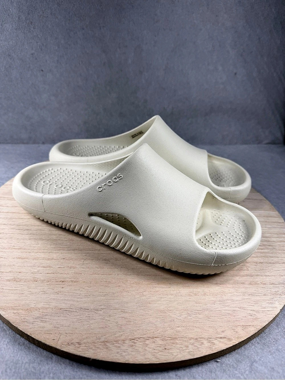 Crocs Mellow Recovery Slides Bone Men’s 8 Women’s 10